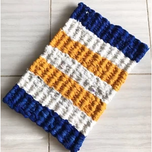 FLOOR MAT MADE OF HAND MADE